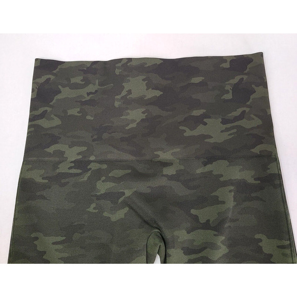 SPANX Look At Me Now Seamless Leggings XL Green Camo High Waist Full Length - Picture 2 of 10